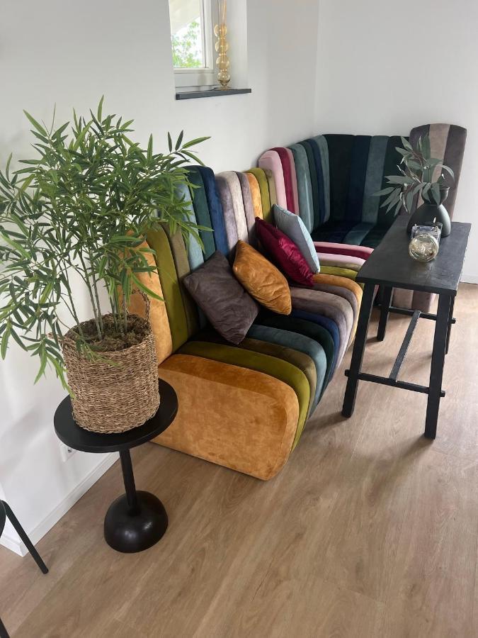 Plassenzicht Logies & Sloepverhuur Loosdrecht Esterno foto